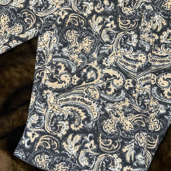 Talbots Paisley Capris - Black and Cream - Picture 7 of 11